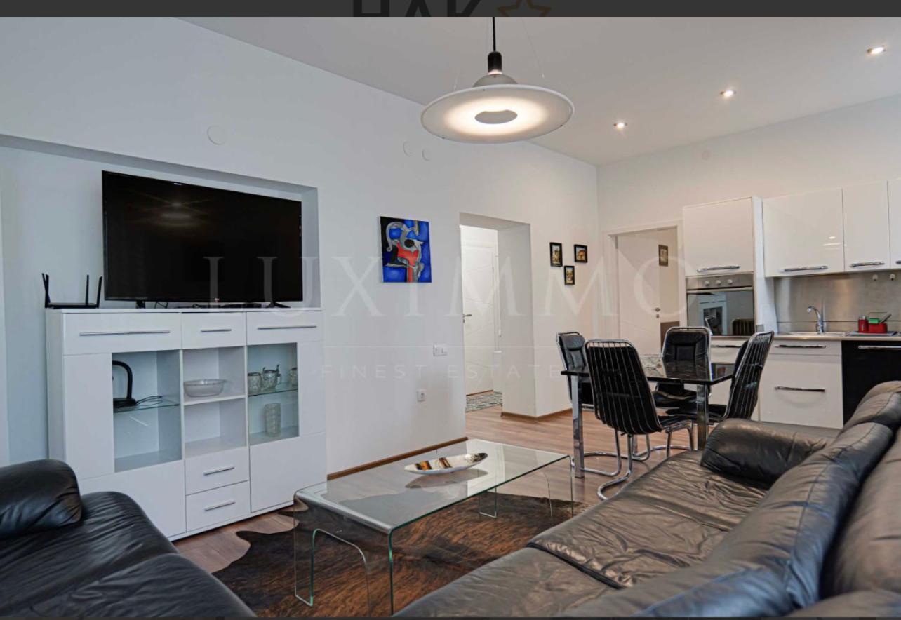 A Lovely 2 Bedroom Apartment In The Heart Of Sofia Exterior foto