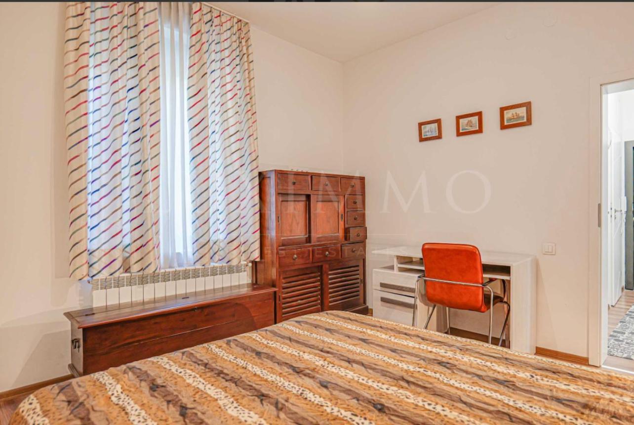 A Lovely 2 Bedroom Apartment In The Heart Of Sofia Exterior foto
